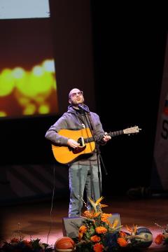 40bb2470-2b93-436b-981a-29e5a5600885