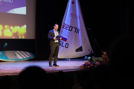 d2feb09d-19e1-4d2c-82aa-5c82ac264616