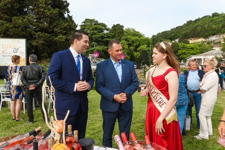 ROSE_2025_NOCNO_DANIEL_SˇKERJANC-3