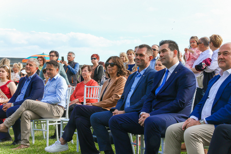 ROSE_2025_NOCNO_DANIEL_SˇKERJANC-19