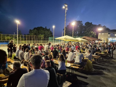 aac19bb8-9d18-4105-addc-65dbcafed702