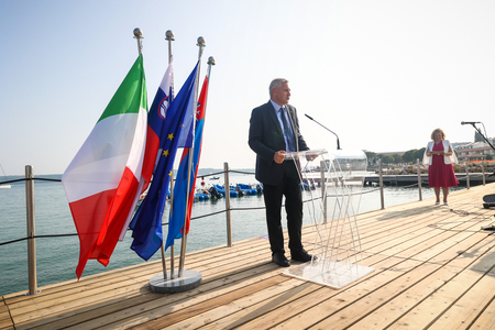 Otvoritev_Jadro_DANIEL_SˇKERJANC-59