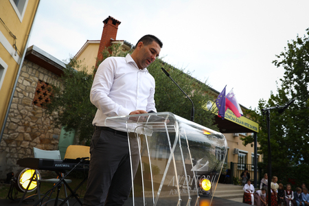 image00093